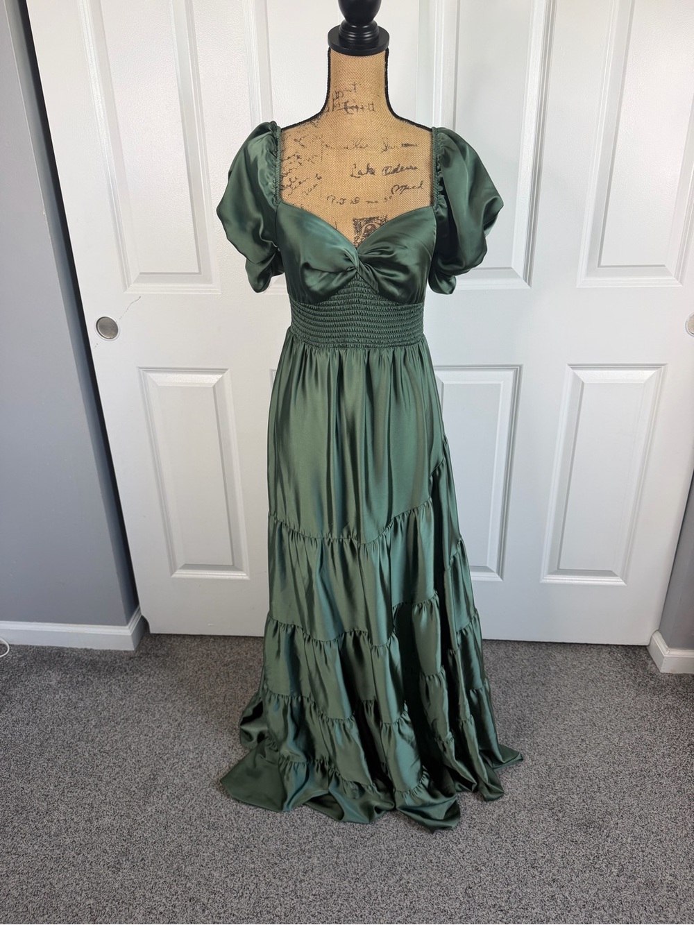 Free People Green Satin Puff Sleeve Tiered Maxi Dress Size M NWOT - Picture 2 of 16